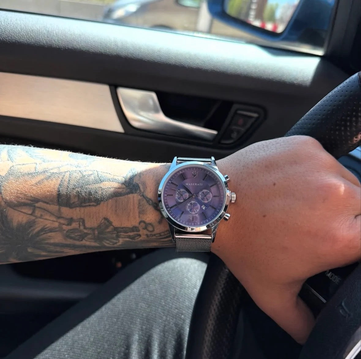 Maserati Con Caja Original Y Pulsera De Regalo