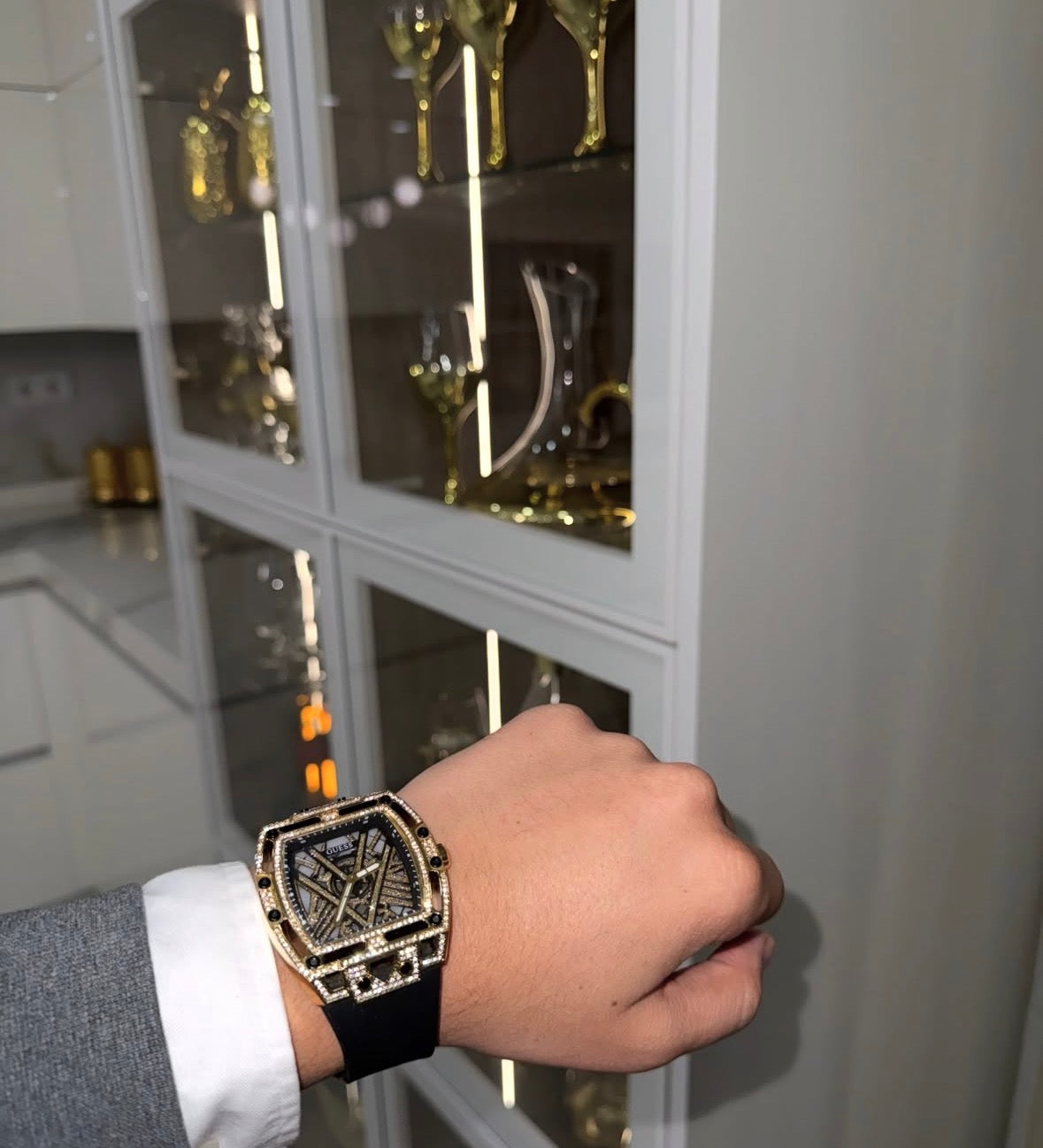 Guess Con Caja Original Y Pulsera De Regalo