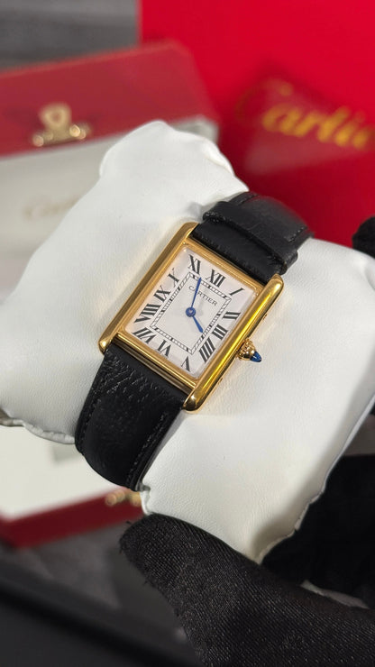 Cartier Tank Louis Oro / Negro Esfera Blanca Mujer