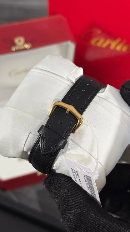 Cartier Tank Louis Oro / Negro Esfera Blanca Mujer
