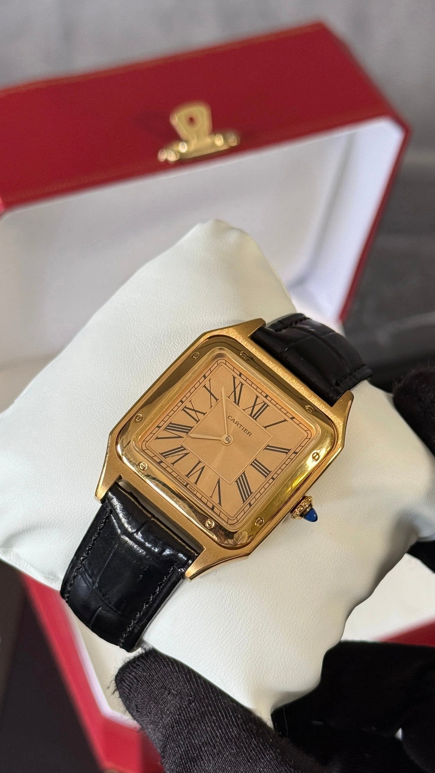 Cartier Santos Dumont Negro Esfera Dorado Full Oro
