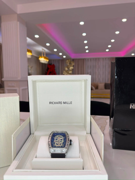Richard Millie Con Caja Original Y Pulsera De Regalo