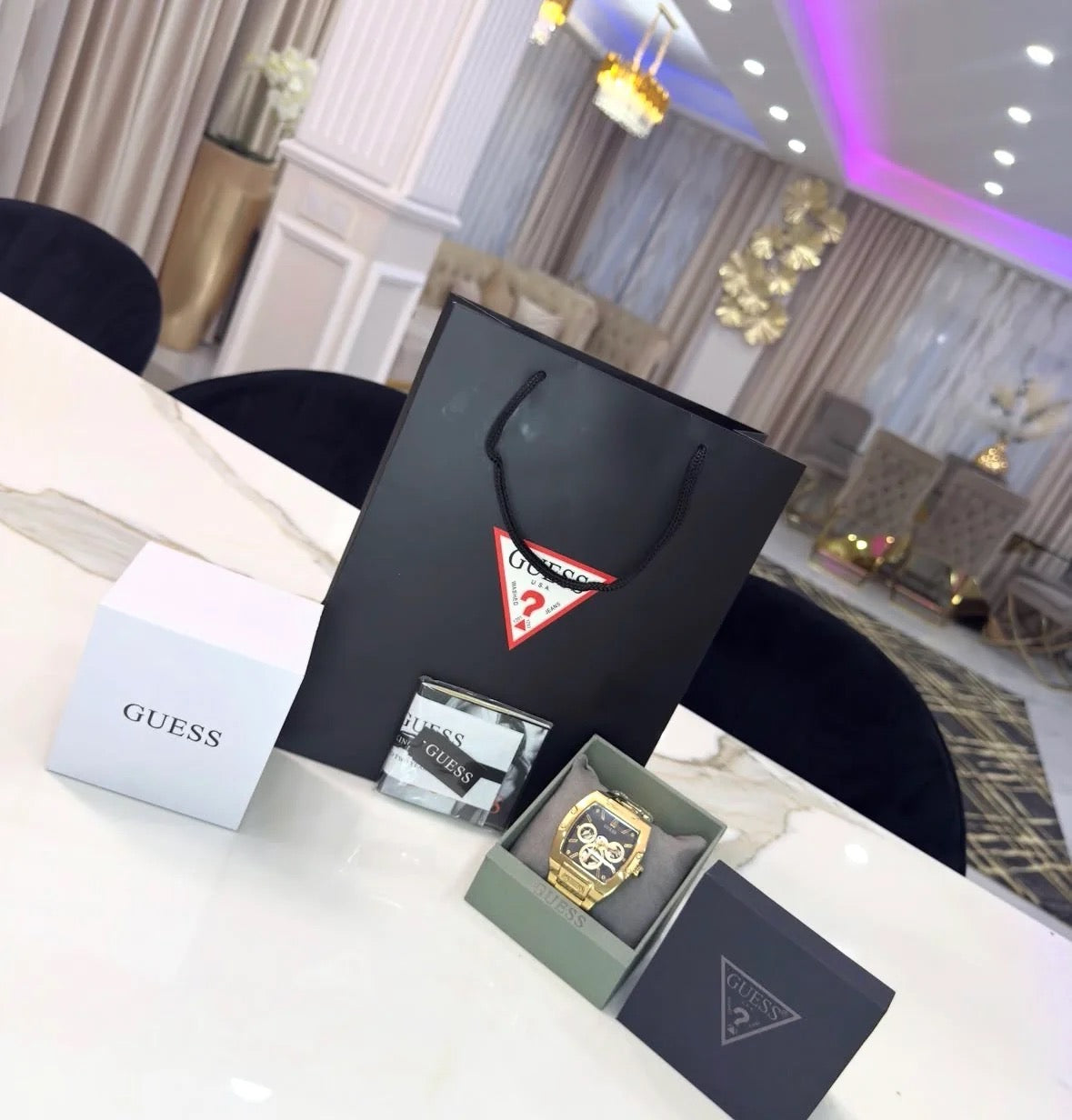 Guess Con Caja Original Y Pulsera De Regalo